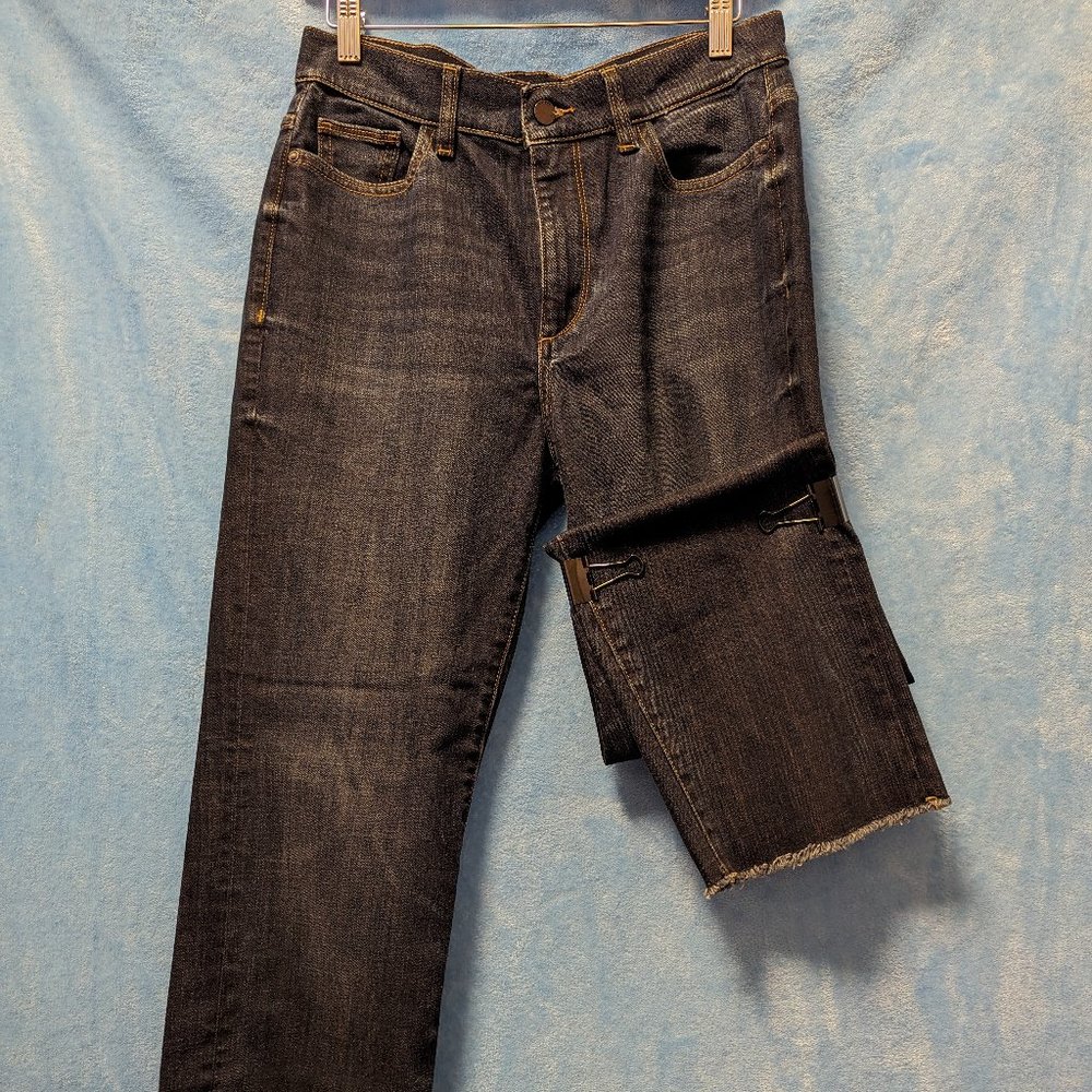 Mara Ankle Jeans. Size 28. Inseam 27.